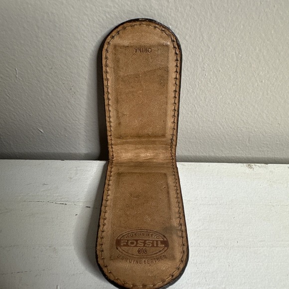Vintage Fossil Men's BrownLeather Magnetic Pocket Folding Money Clip - Picture 4 of 9